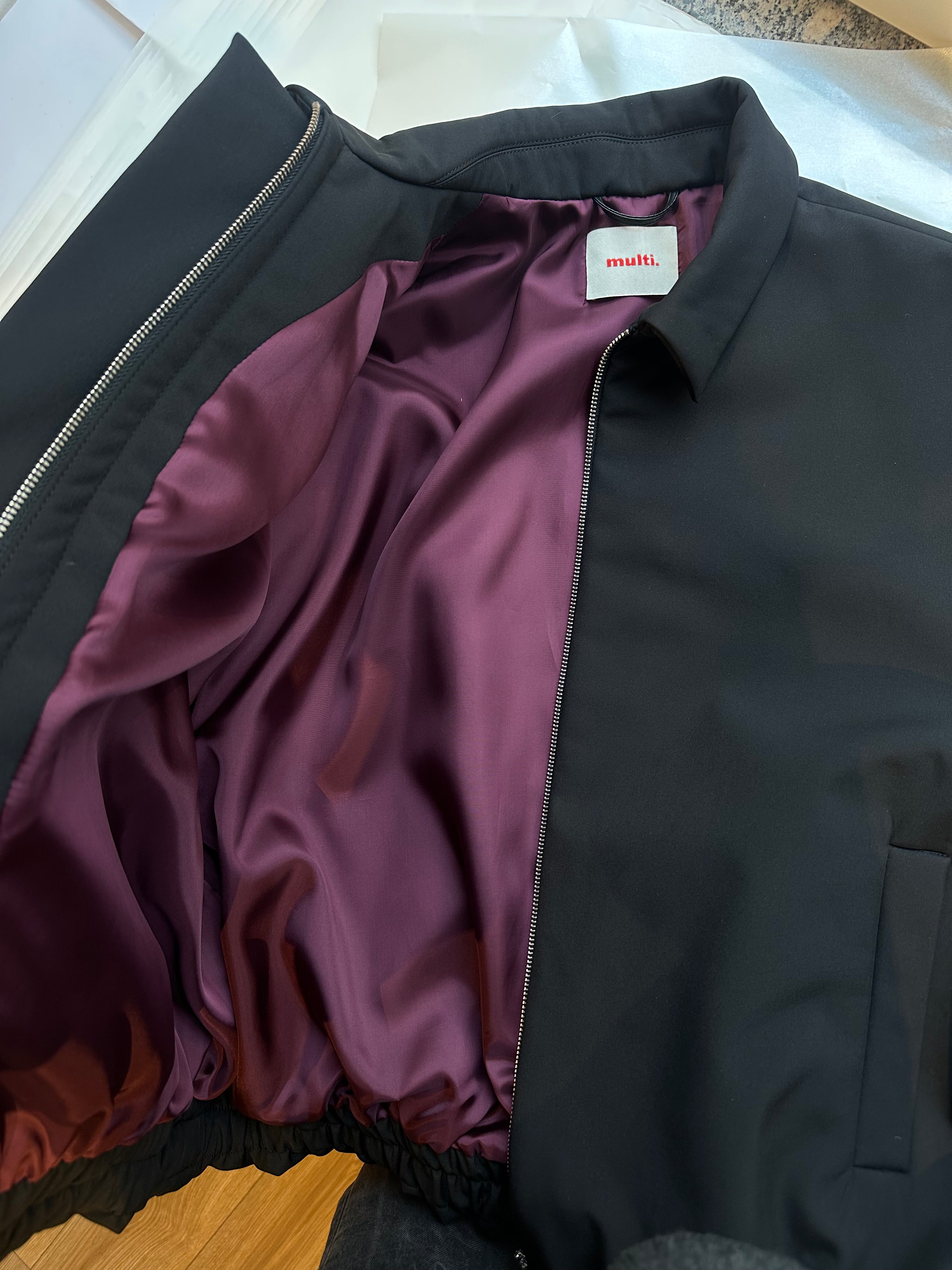 BOMBER JACKET